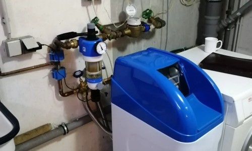 Basic 60 water softener in a carefree package