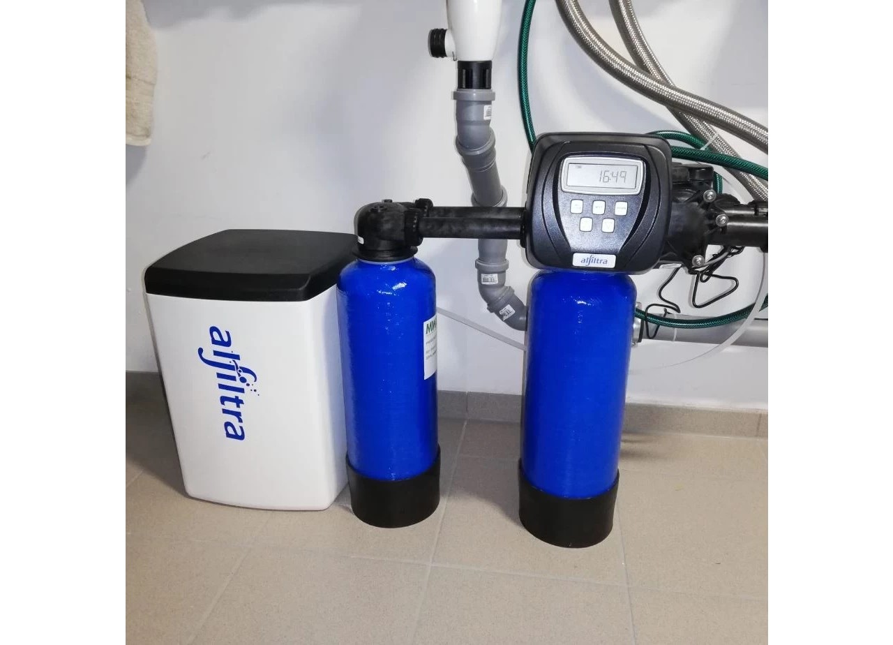 Duplex 20 water softening system in a single-family home